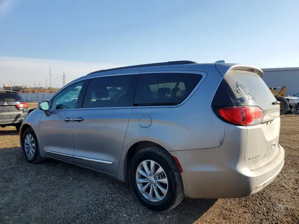 2C4RC1BG6HR516315 2017 CHRYSLER PACIFICA - Image 2