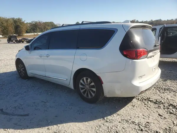 2C4RC1BG6HR526780 2017 CHRYSLER PACIFICA - Image 2