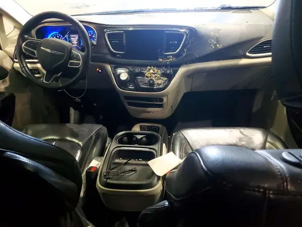 2C4RC1BG6HR527685 2017 CHRYSLER PACIFICA - Image 8
