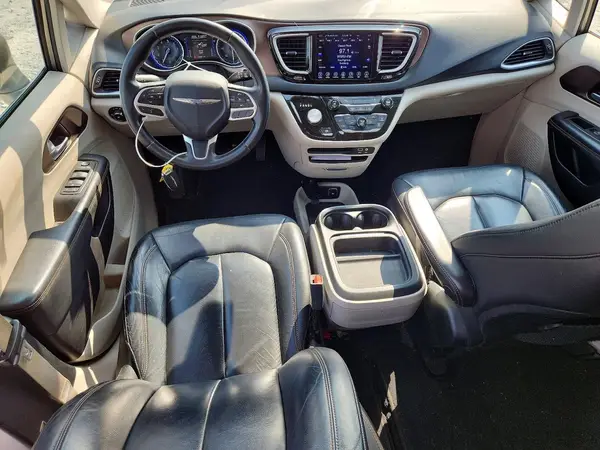 2C4RC1BG6HR535088 2017 CHRYSLER PACIFICA - Image 8