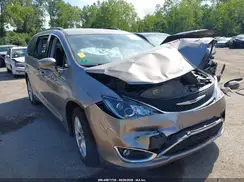 2C4RC1BG6HR536712 2017 CHRYSLER PACIFICA