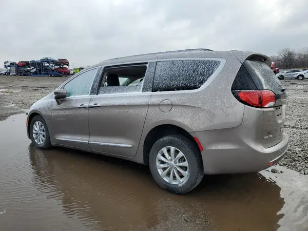 2C4RC1BG6HR537536 2017 CHRYSLER PACIFICA - Image 2