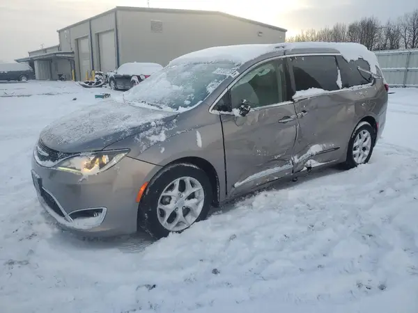 2C4RC1BG6HR538038 2017 CHRYSLER PACIFICA - Image 1