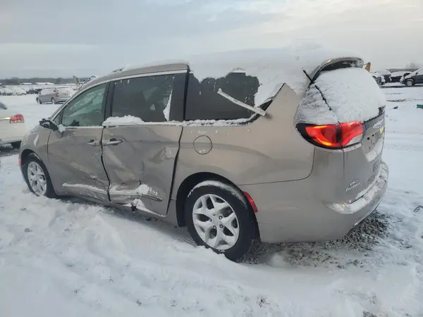 2C4RC1BG6HR538038 2017 CHRYSLER PACIFICA - Image 2