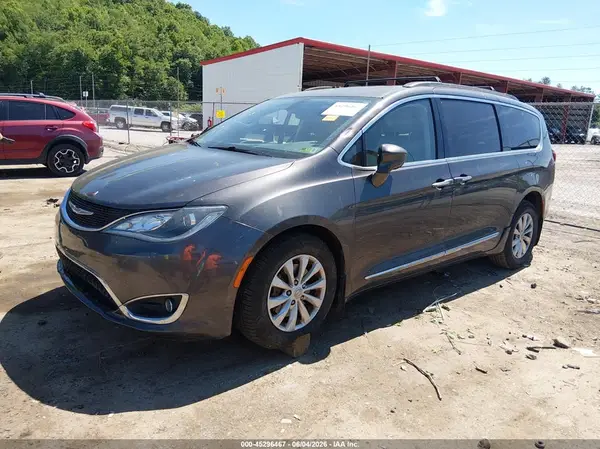 2C4RC1BG6HR542462 2017 CHRYSLER PACIFICA - Image 2