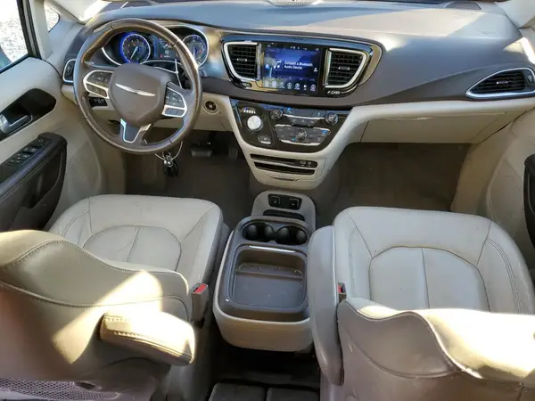 2C4RC1BG6HR552795 2017 CHRYSLER PACIFICA - Image 8