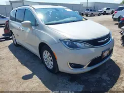 2C4RC1BG6HR552974 2017 CHRYSLER PACIFICA