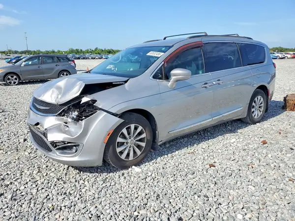 2C4RC1BG6HR553087 2017 CHRYSLER PACIFICA - Image 1