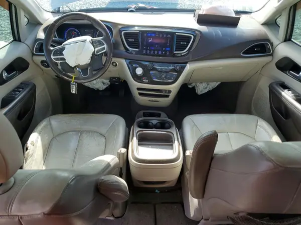 2C4RC1BG6HR553087 2017 CHRYSLER PACIFICA - Image 8