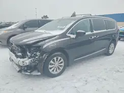 2C4RC1BG6HR569130 2017 CHRYSLER PACIFICA