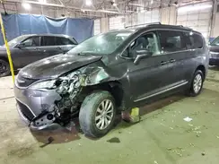 2C4RC1BG6HR569306 2017 CHRYSLER PACIFICA