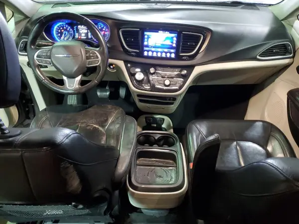 2C4RC1BG6HR569306 2017 CHRYSLER PACIFICA - Image 8