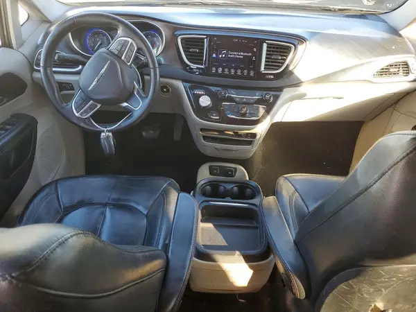 2C4RC1BG6HR569452 2017 CHRYSLER PACIFICA - Image 8