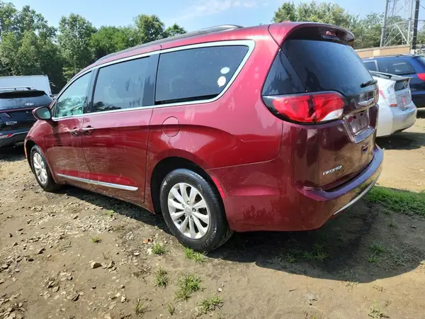2C4RC1BG6HR571427 2017 CHRYSLER PACIFICA - Image 2