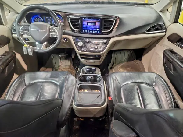 2C4RC1BG6HR583514 2017 CHRYSLER PACIFICA - Image 8