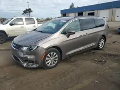 2C4RC1BG6HR587398 2017 CHRYSLER PACIFICA