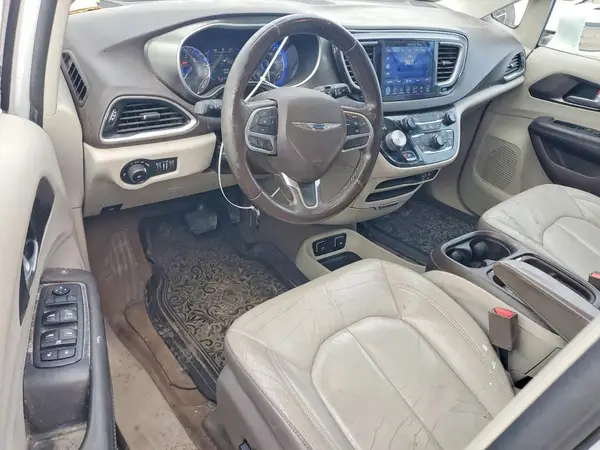 2C4RC1BG6HR608265 2017 CHRYSLER PACIFICA - Image 8