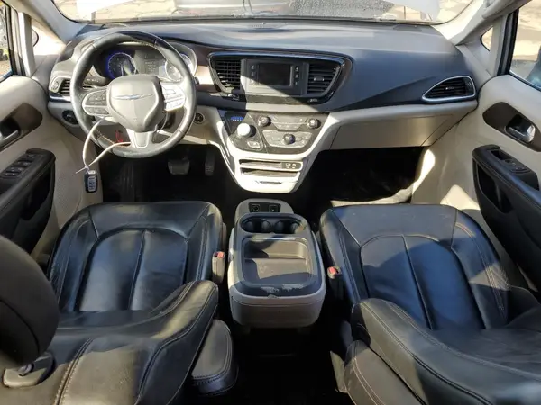 2C4RC1BG6HR613904 2017 CHRYSLER PACIFICA - Image 8