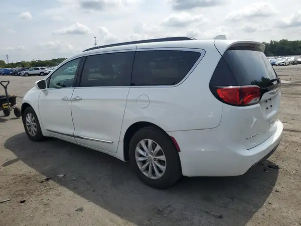 2C4RC1BG6HR621226 2017 CHRYSLER PACIFICA - Image 2