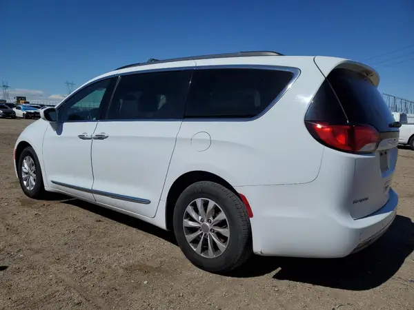 2C4RC1BG6HR627317 2017 CHRYSLER PACIFICA - Image 2