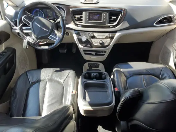 2C4RC1BG6HR627317 2017 CHRYSLER PACIFICA - Image 8