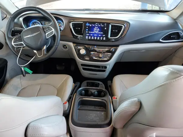 2C4RC1BG6HR633831 2017 CHRYSLER PACIFICA - Image 8