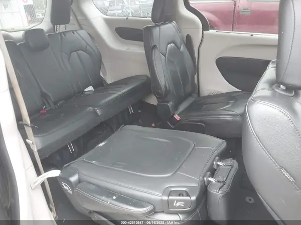 2C4RC1BG6HR654386 2017 CHRYSLER PACIFICA - Image 8