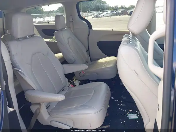 2C4RC1BG6HR654629 2017 CHRYSLER PACIFICA - Image 8