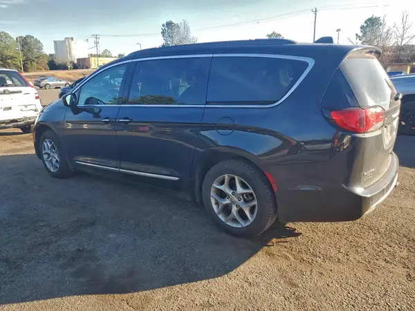 2C4RC1BG6HR668157 2017 CHRYSLER PACIFICA - Image 2