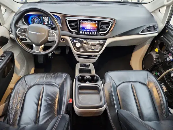 2C4RC1BG6HR668580 2017 CHRYSLER PACIFICA - Image 8