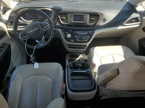 2C4RC1BG6HR670698 2017 CHRYSLER PACIFICA - Image 8