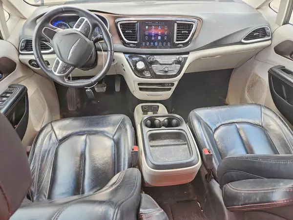 2C4RC1BG6HR688005 2017 CHRYSLER PACIFICA - Image 8