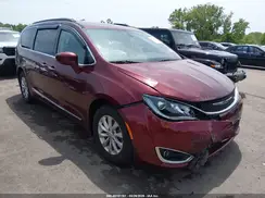 2C4RC1BG6HR688389 2017 CHRYSLER PACIFICA