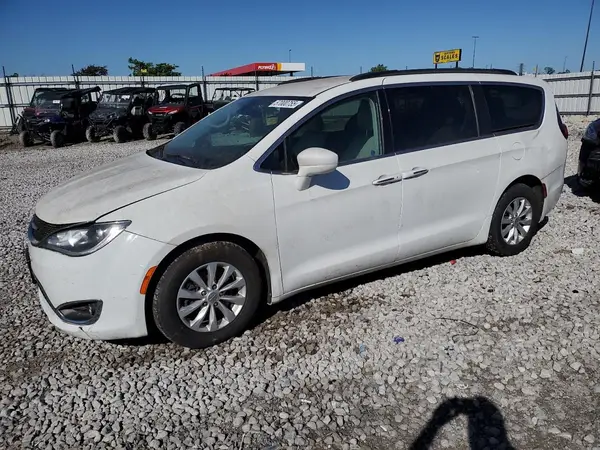 2C4RC1BG6HR702565 2017 CHRYSLER PACIFICA - Image 1
