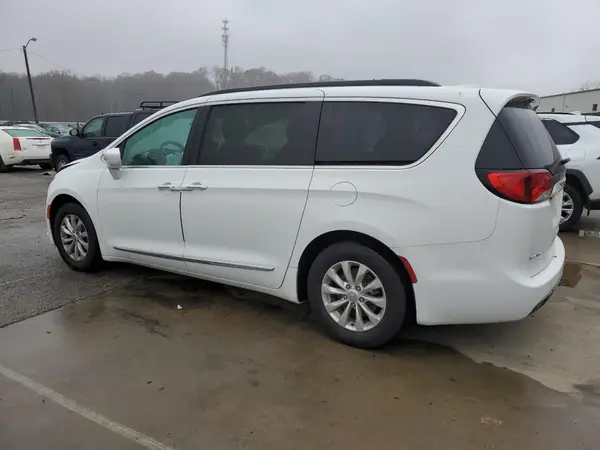 2C4RC1BG6HR702727 2017 CHRYSLER PACIFICA - Image 2