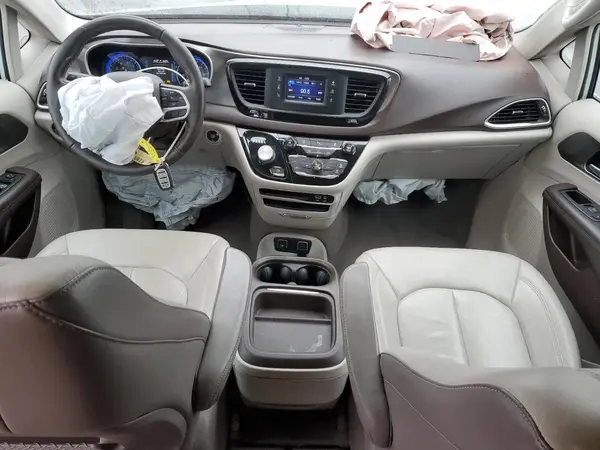2C4RC1BG6HR702727 2017 CHRYSLER PACIFICA - Image 8