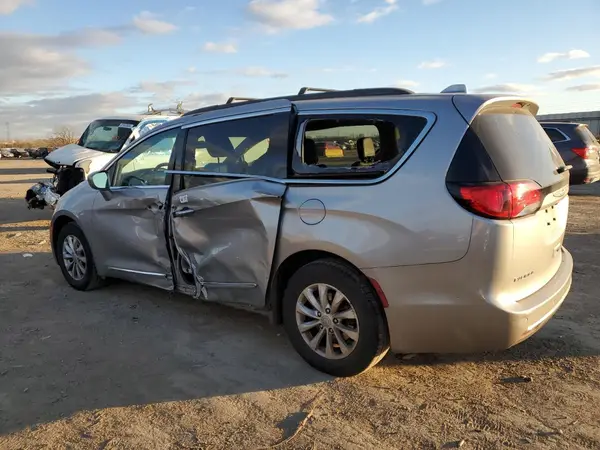2C4RC1BG6HR703053 2017 CHRYSLER PACIFICA - Image 2