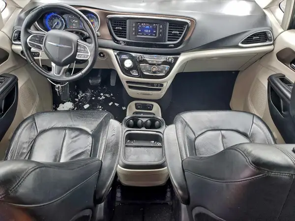 2C4RC1BG6HR703182 2017 CHRYSLER PACIFICA - Image 8