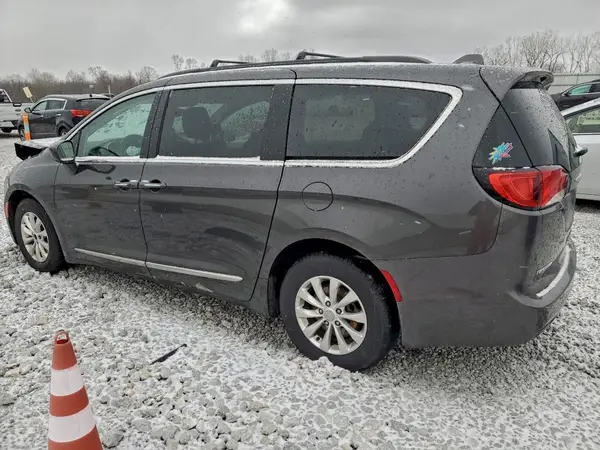 2C4RC1BG6HR704297 2017 CHRYSLER PACIFICA - Image 2