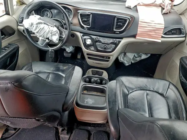 2C4RC1BG6HR704297 2017 CHRYSLER PACIFICA - Image 8
