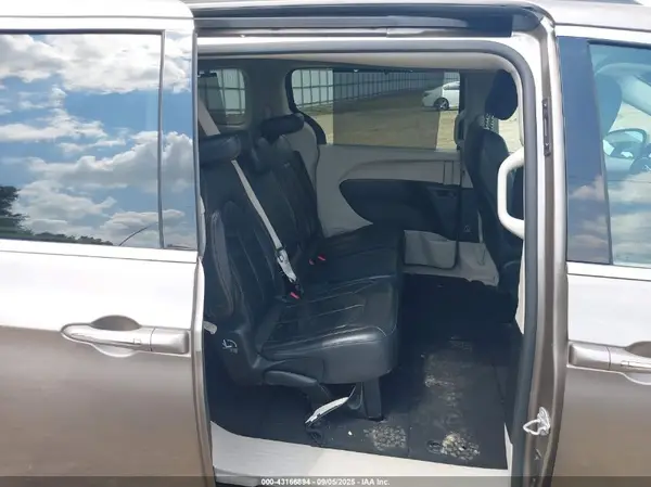 2C4RC1BG6HR705336 2017 CHRYSLER PACIFICA - Image 8