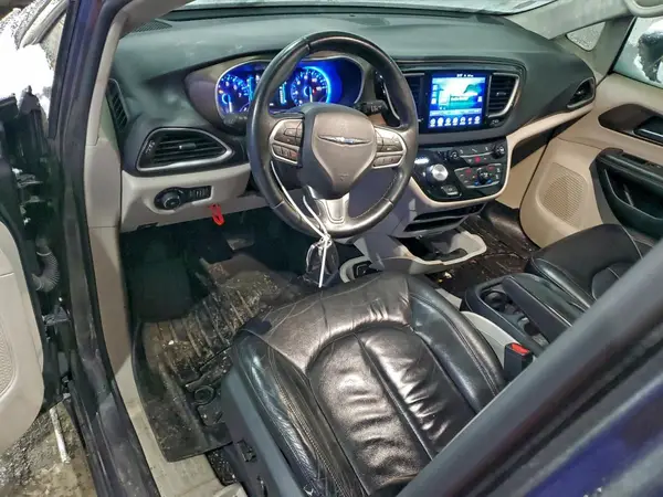 2C4RC1BG6HR705563 2017 CHRYSLER PACIFICA - Image 8