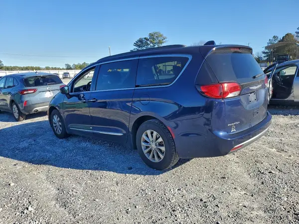 2C4RC1BG6HR710844 2017 CHRYSLER PACIFICA - Image 2