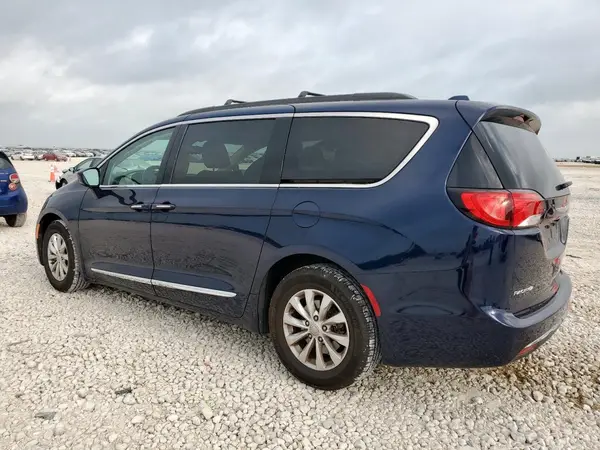 2C4RC1BG6HR720211 2017 CHRYSLER PACIFICA - Image 2