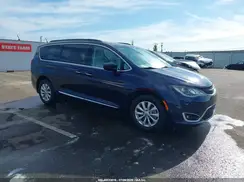 2C4RC1BG6HR720516 2017 CHRYSLER PACIFICA