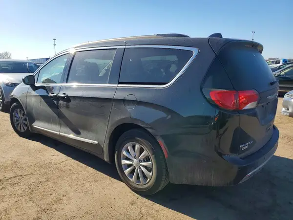 2C4RC1BG6HR720693 2017 CHRYSLER PACIFICA - Image 2