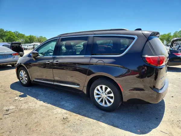 2C4RC1BG6HR733850 2017 CHRYSLER PACIFICA - Image 2