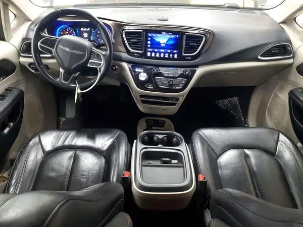 2C4RC1BG6HR734299 2017 CHRYSLER PACIFICA - Image 8