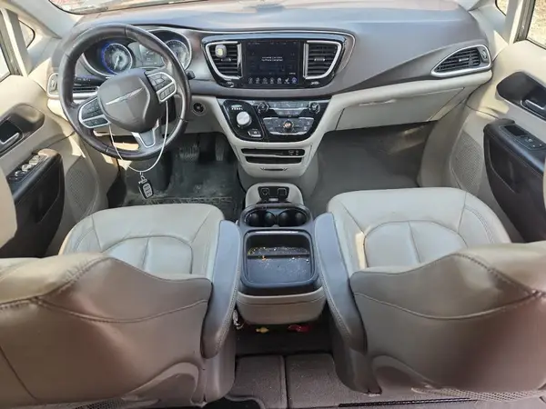 2C4RC1BG6HR739499 2017 CHRYSLER PACIFICA - Image 8