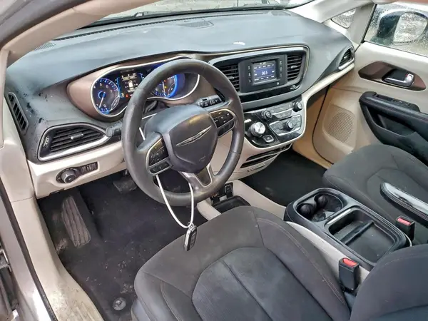 2C4RC1BG6HR745691 2017 CHRYSLER PACIFICA - Image 8